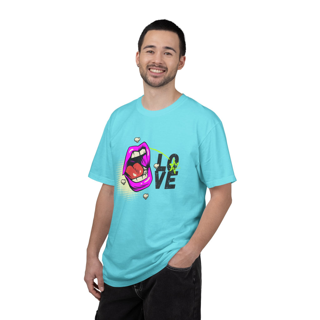 Pop Art, Vintage Style LOVE T-shirt