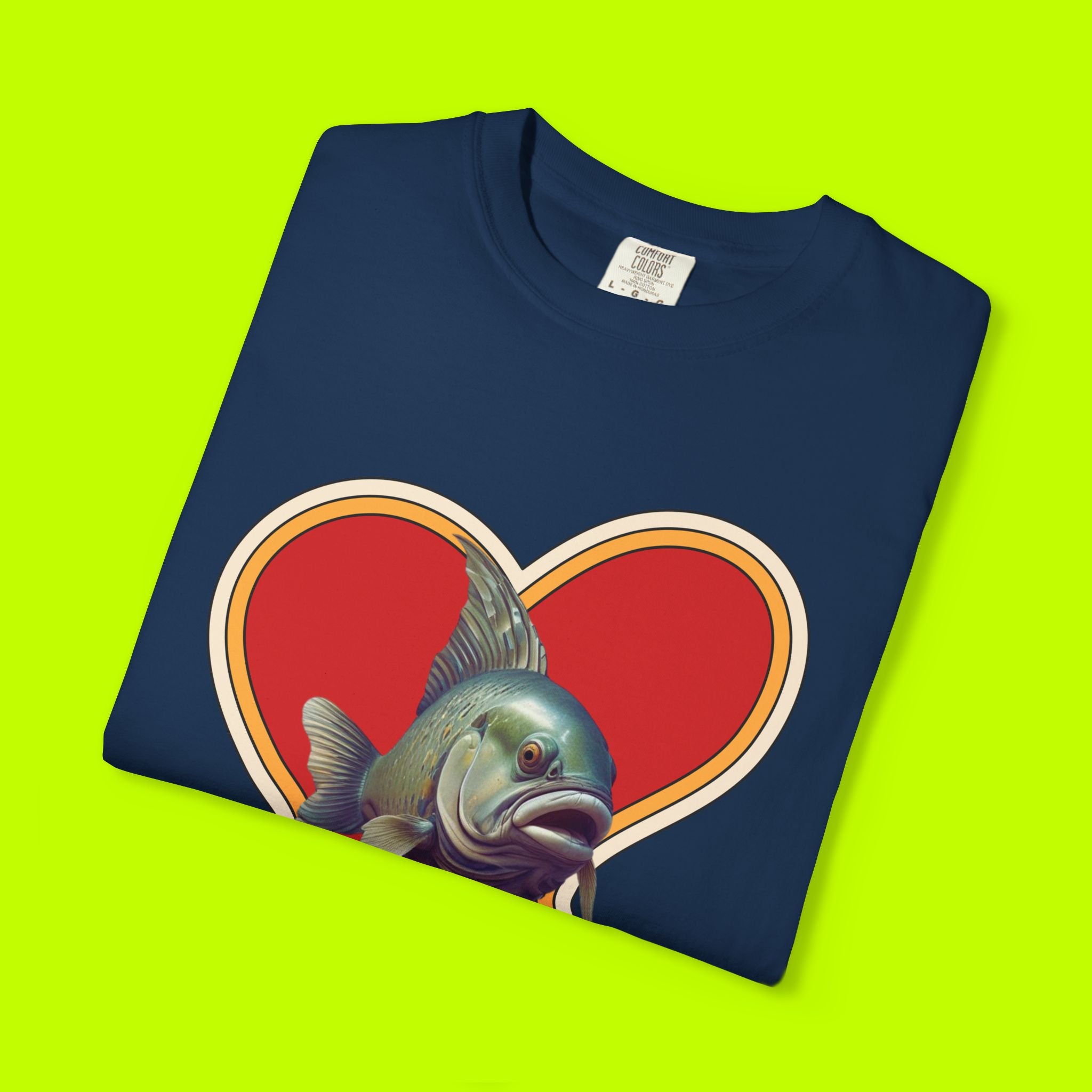 Fish In Love Vintage Style T-shirt
