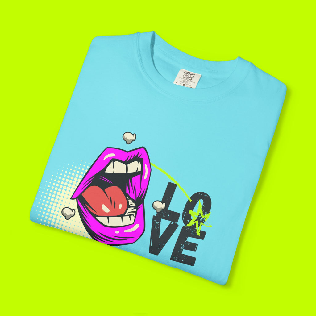 Pop Art, Vintage Style LOVE T-shirt