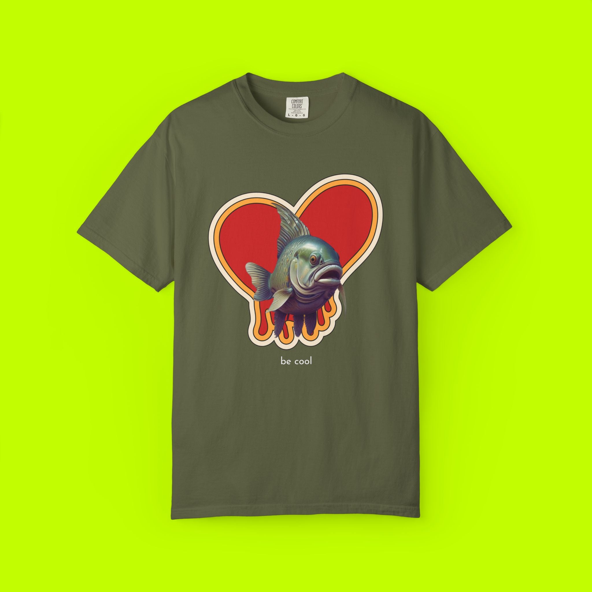 Fish In Love Vintage Style T-shirt