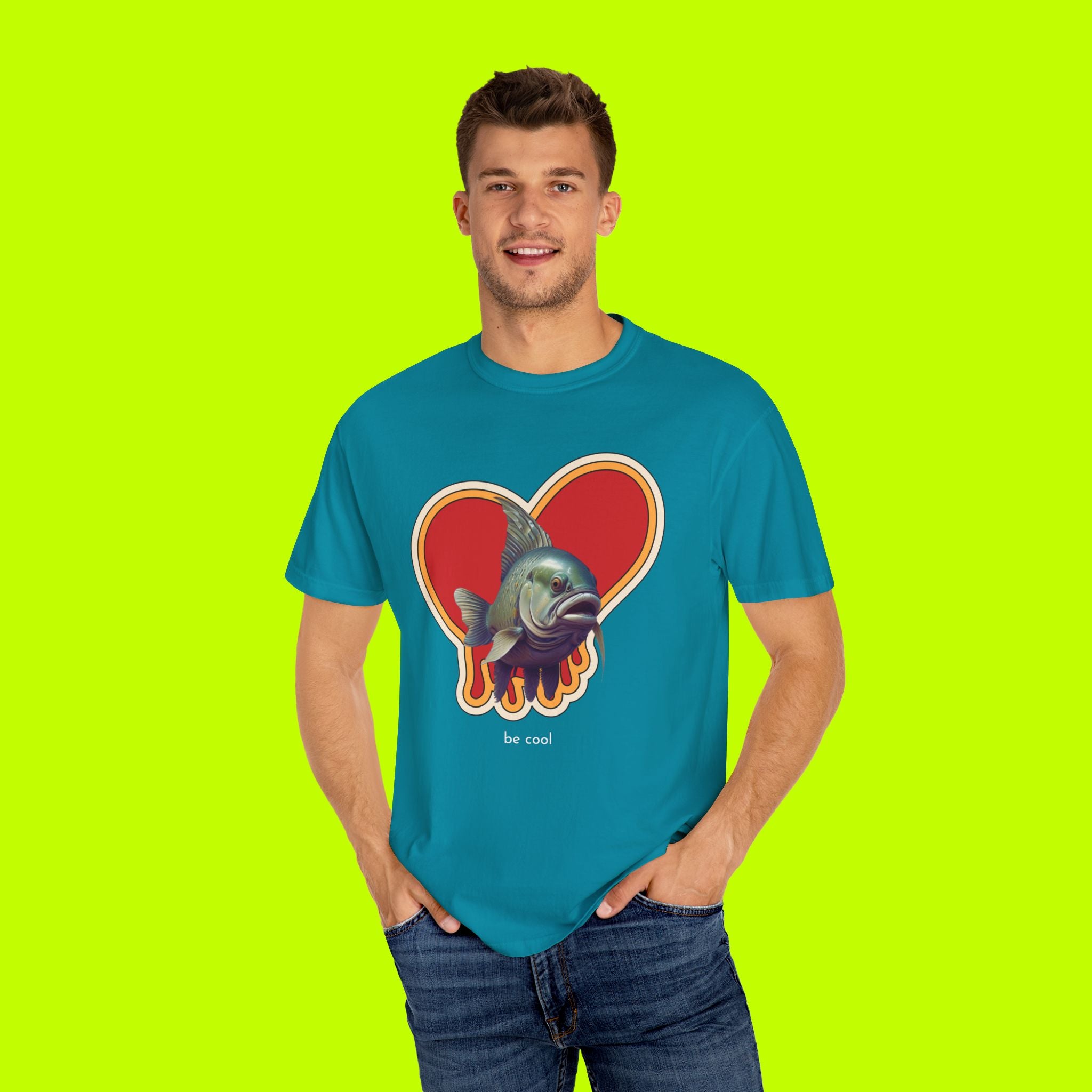 Fish In Love Vintage Style T-shirt