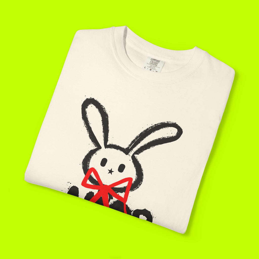 Modern Vintage Style, GraphicTee, Bunny Amor T-shirt