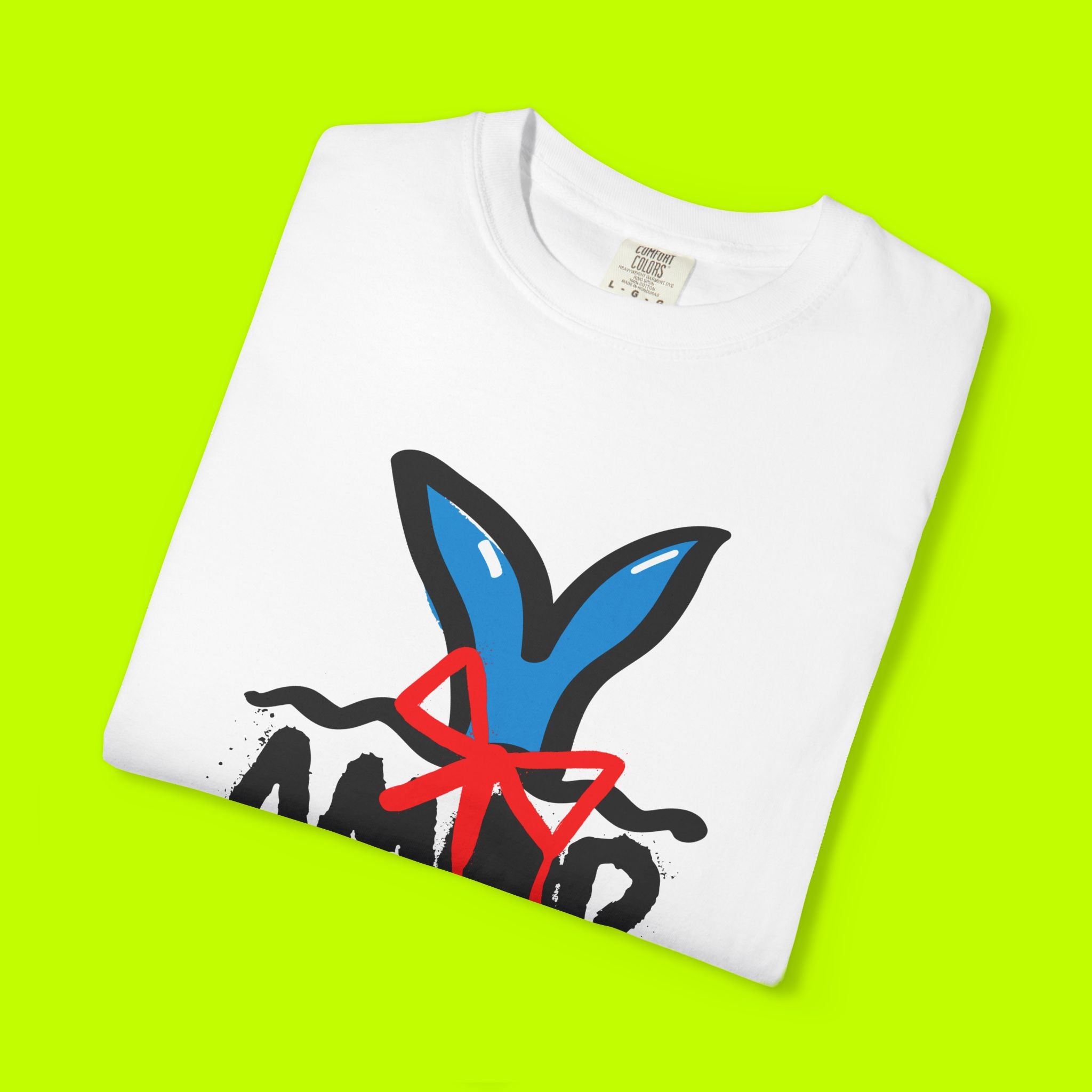 Modern Vintage Style, GraphicTee, Teddy Bear Amor T-shirt