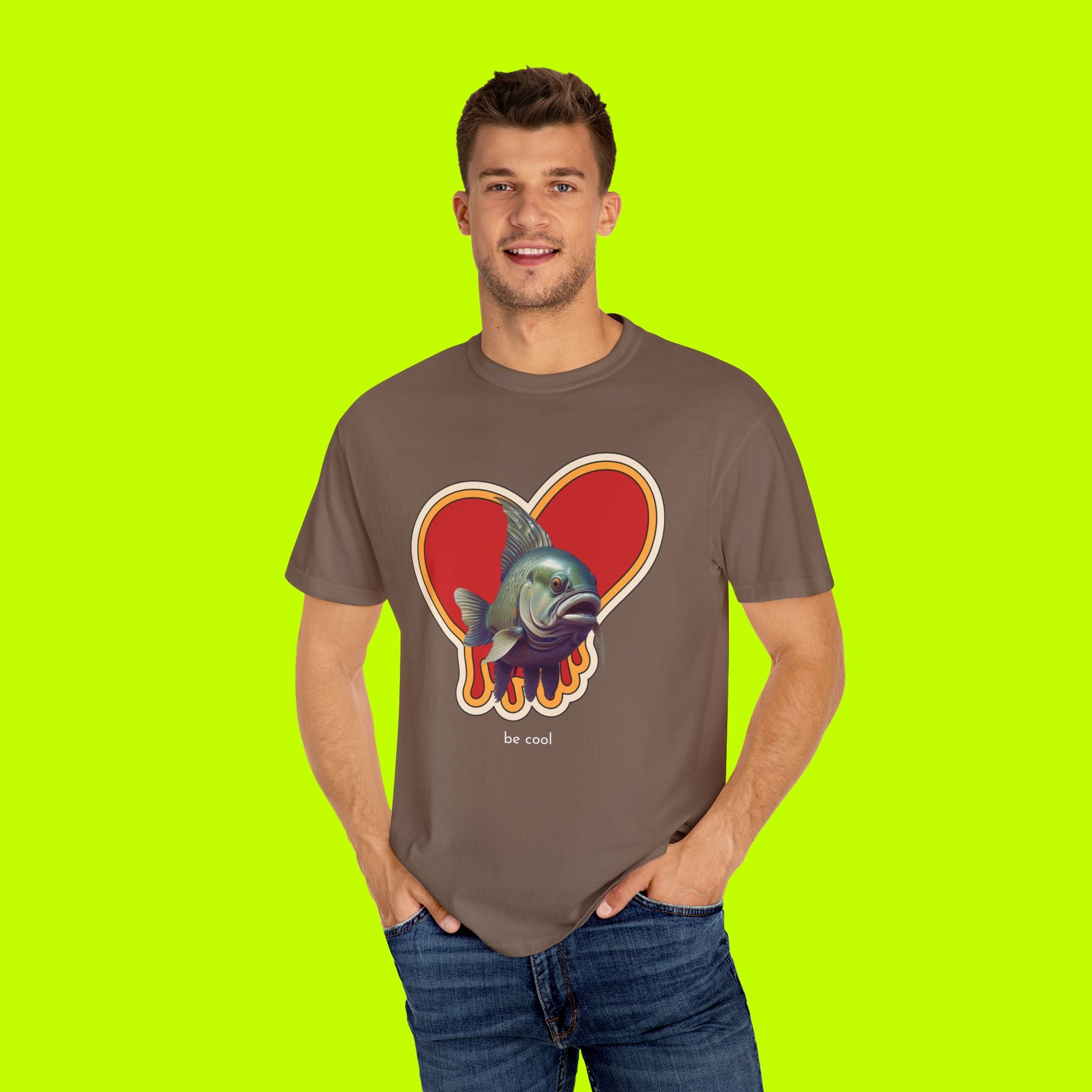 Fish In Love Vintage Style T-shirt