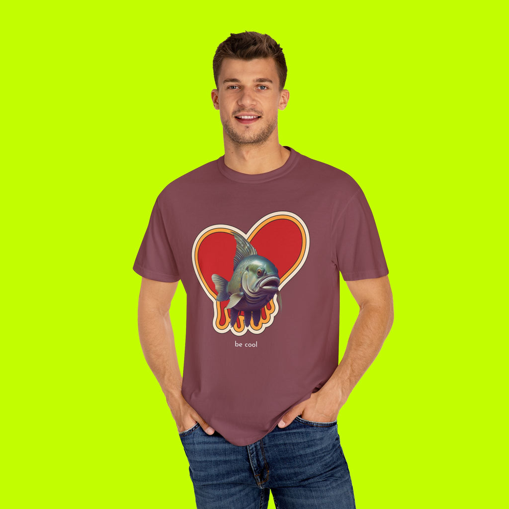 Fish In Love Vintage Style T-shirt
