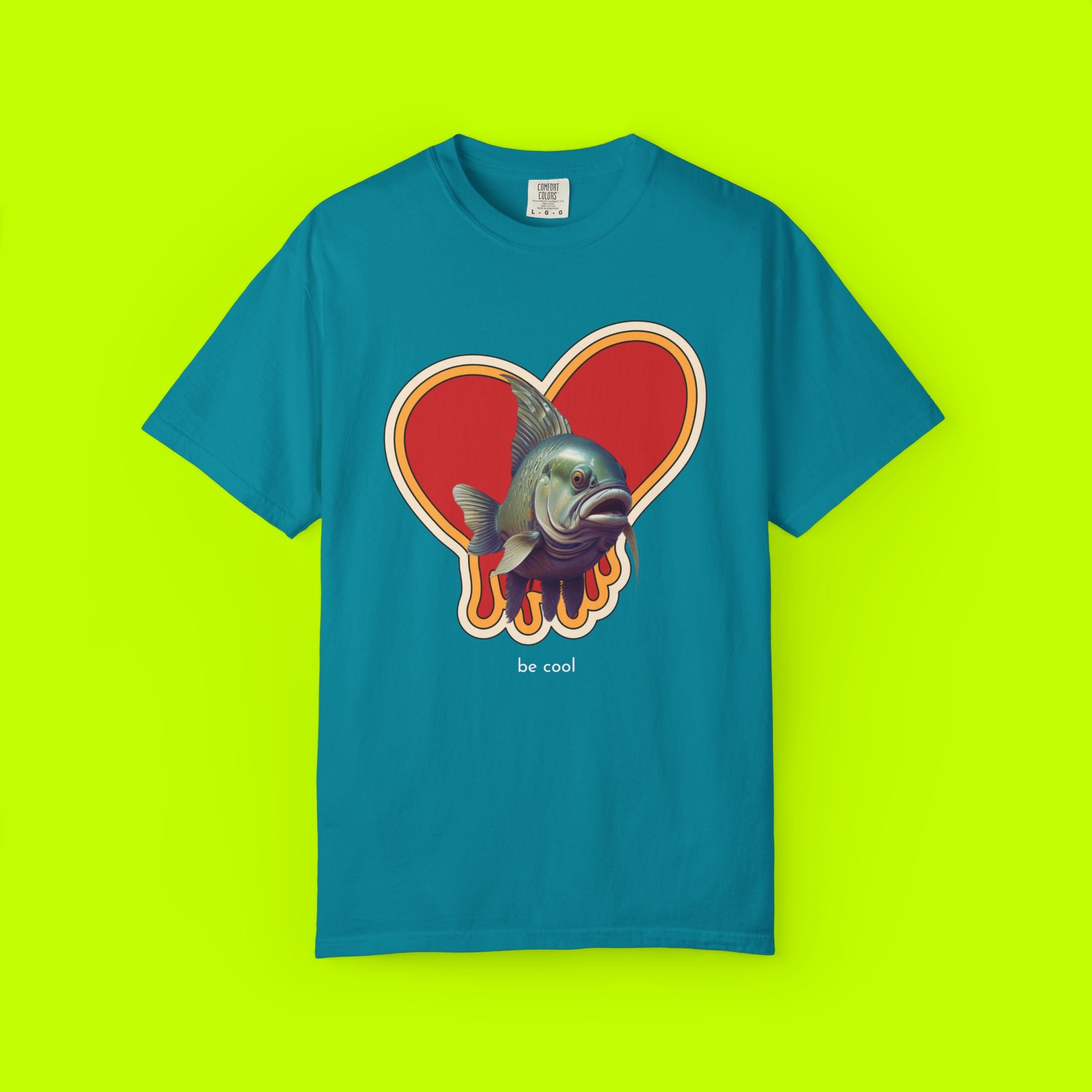 Fish In Love Vintage Style T-shirt