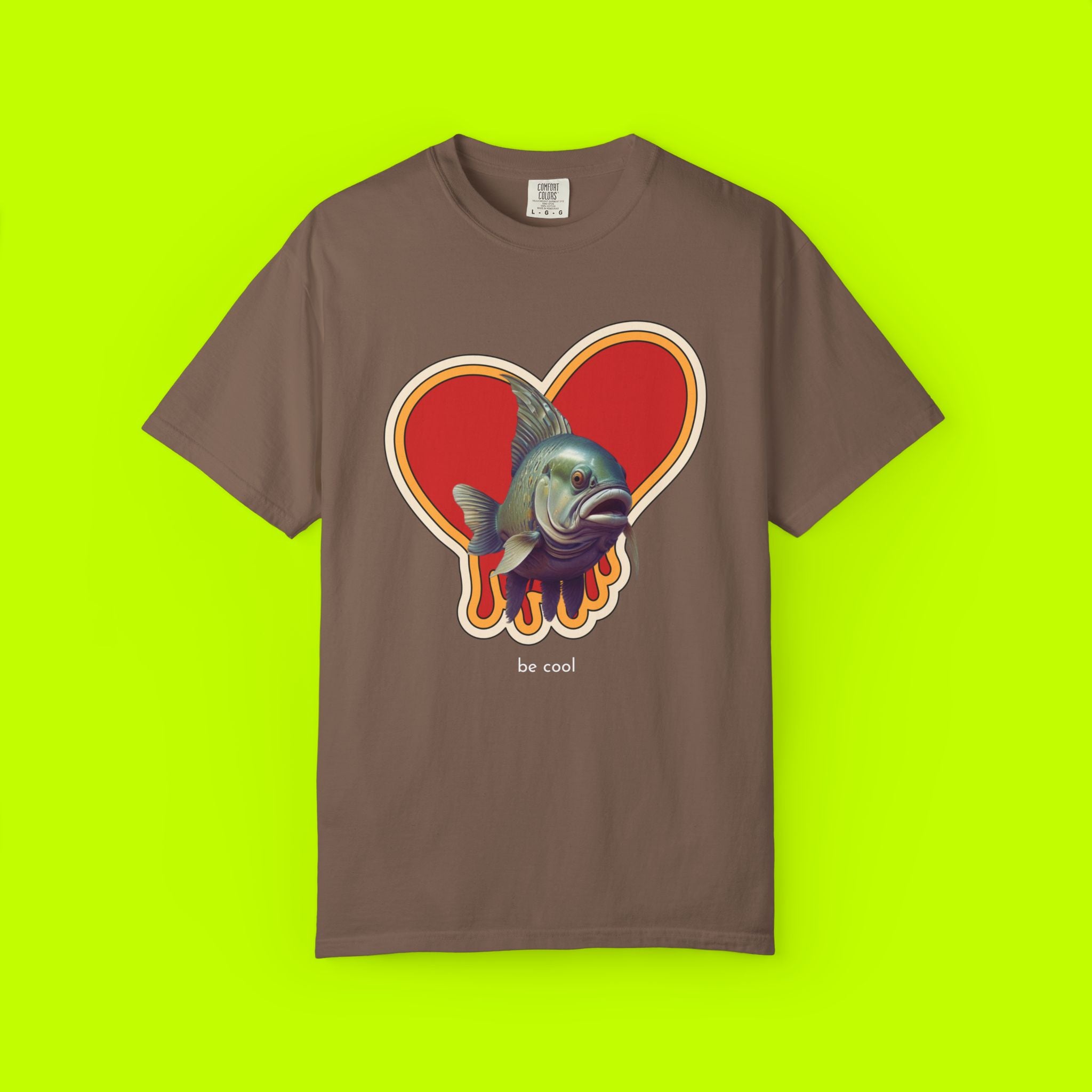Fish In Love Vintage Style T-shirt