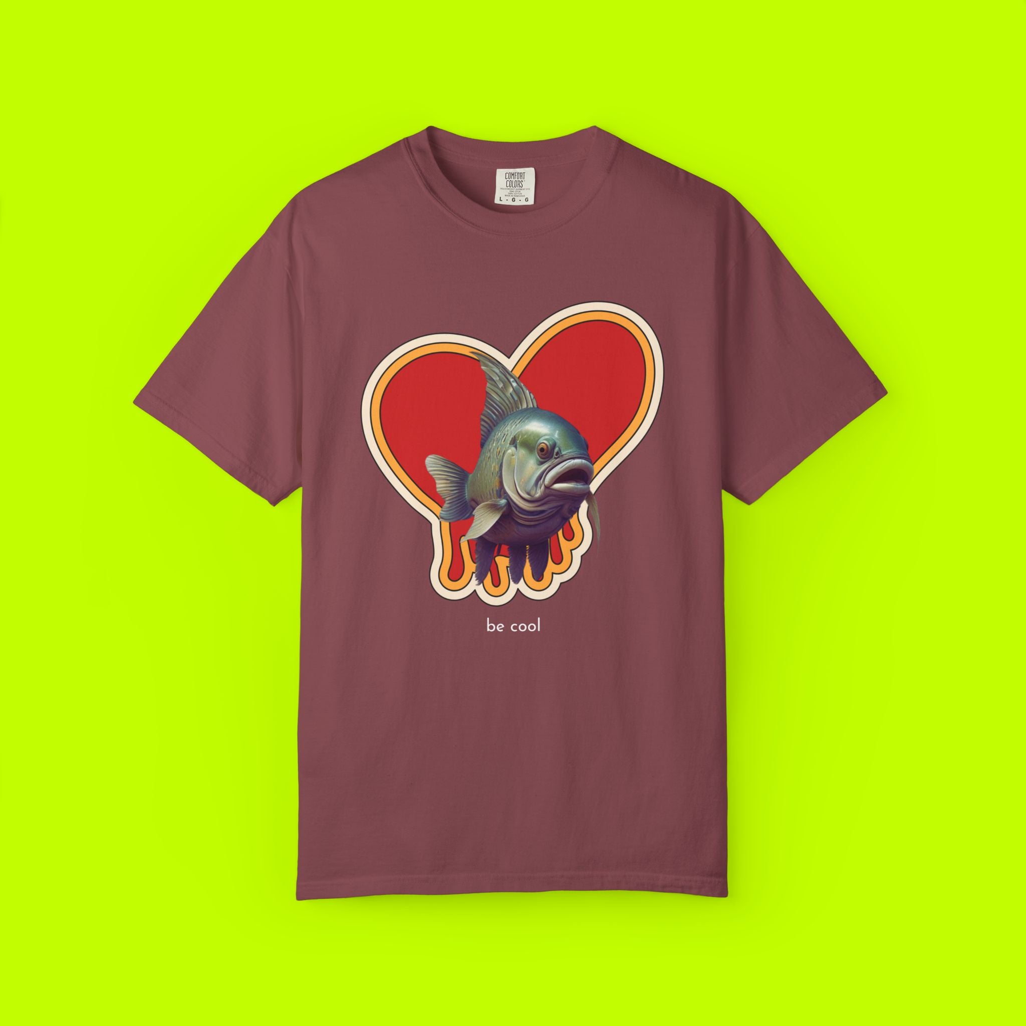 Fish In Love Vintage Style T-shirt